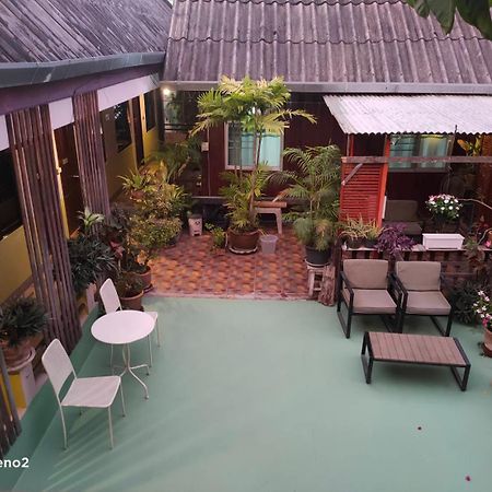 Baitong Homestay Chiang Mai Zewnętrze zdjęcie