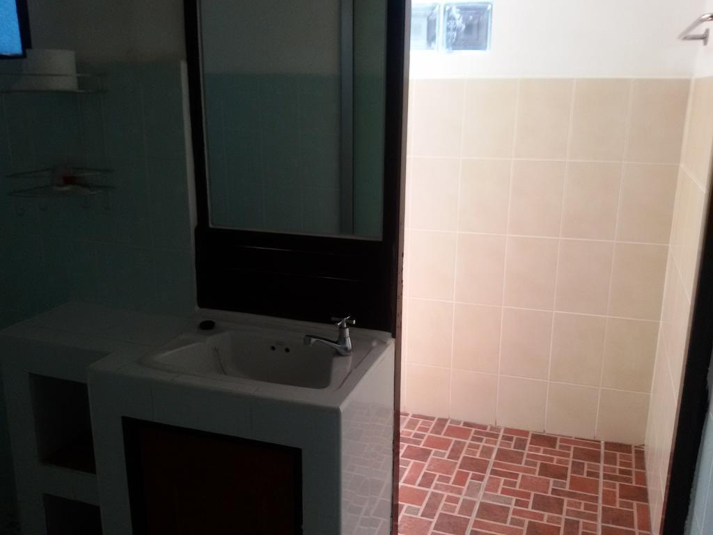 Baitong Homestay Chiang Mai Zewnętrze zdjęcie