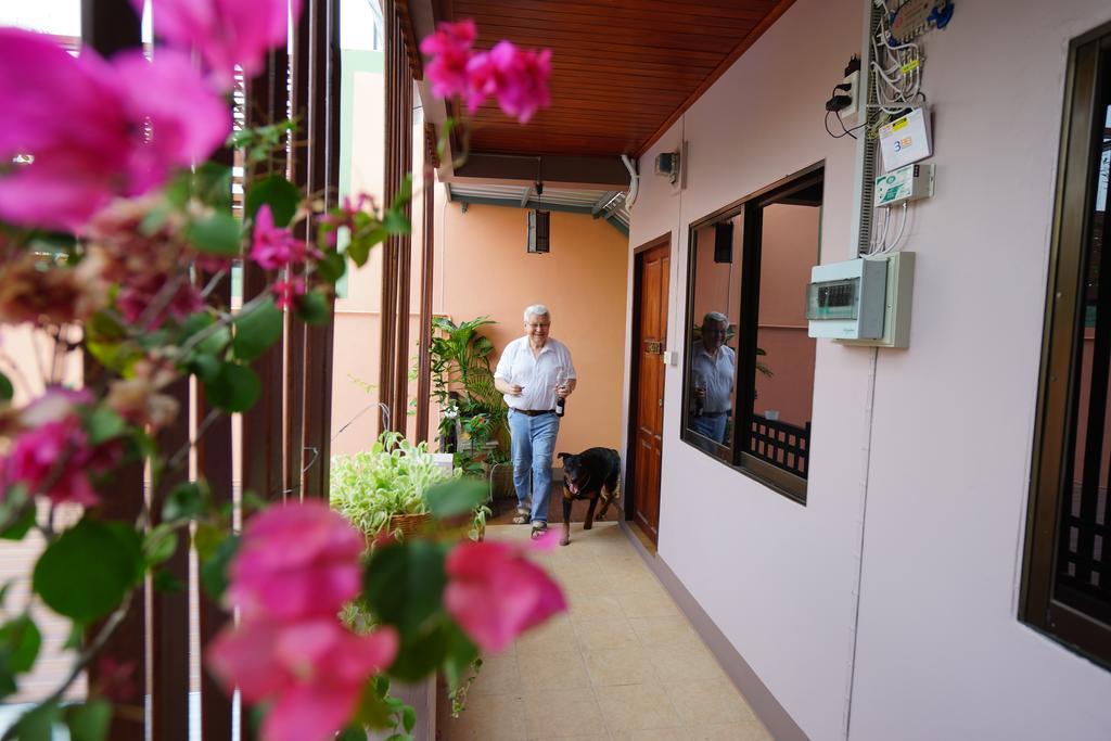 Baitong Homestay Chiang Mai Zewnętrze zdjęcie